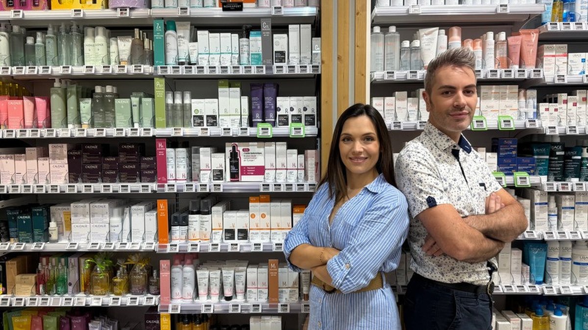 Floriane Martin et Erwann Jaouen, cogérants de BioCosmet, distributeur de cosmétiques en Polynésie française